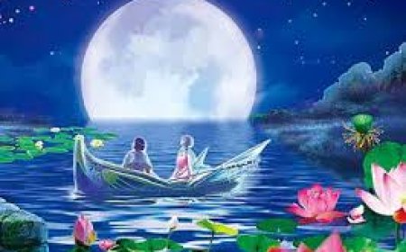 Thuyền Trăng Thang Ngân