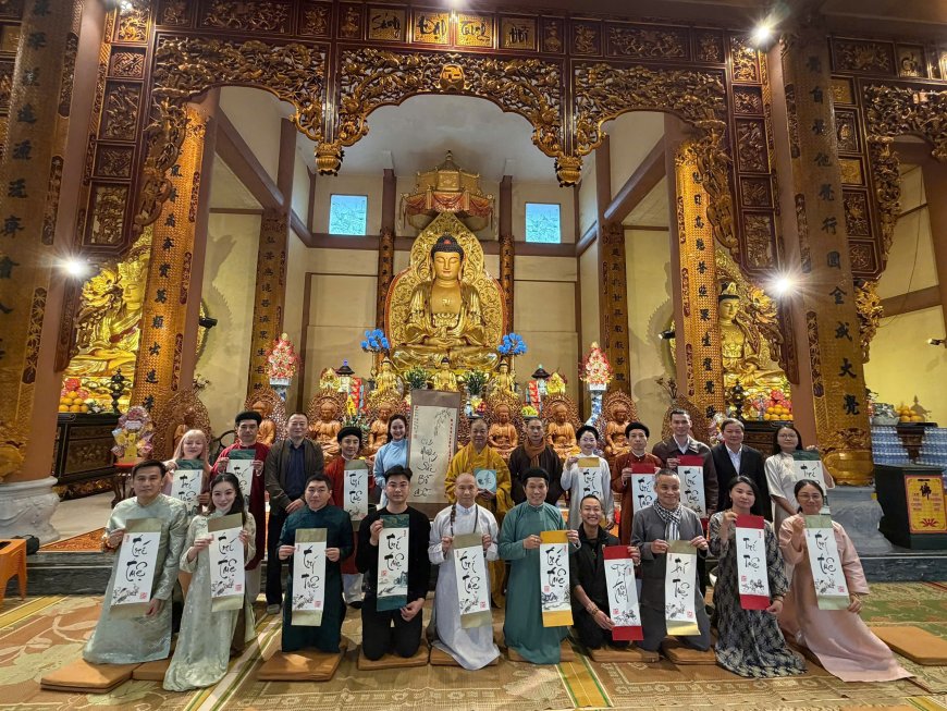 Những thành viên Hương Sắc Bồ Đề đầu tiên