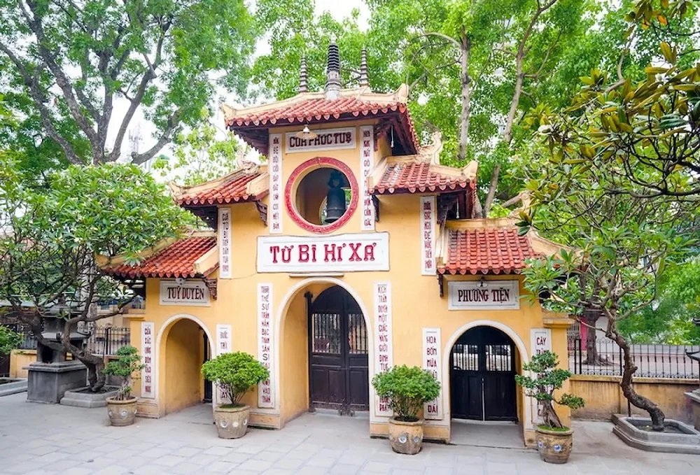 Con người của Quán Sứ